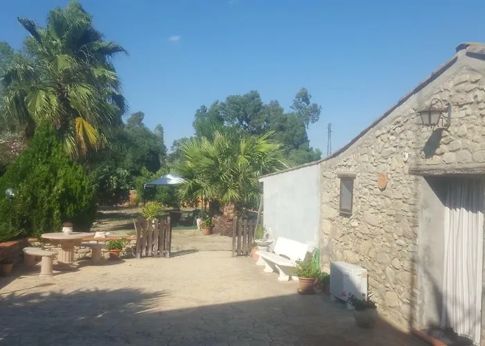 La Collina Delle Ginestre